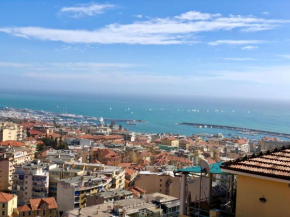 Casa Sandra - Sanremo sea view, with garage San Remo